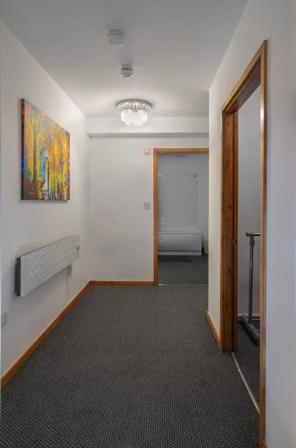 בלקפול Super Spacious Church Conversion Close To Tower מראה חיצוני תמונה